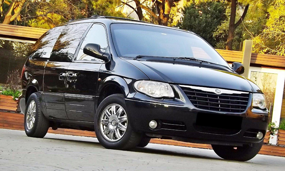 Додж вояджер. Крайслер Гранд Вояджер 2006. Chrysler Grand Voyager Limited. Крайслер Гранд Вояджер 4. Крайслер Вояджер 5 поколения.